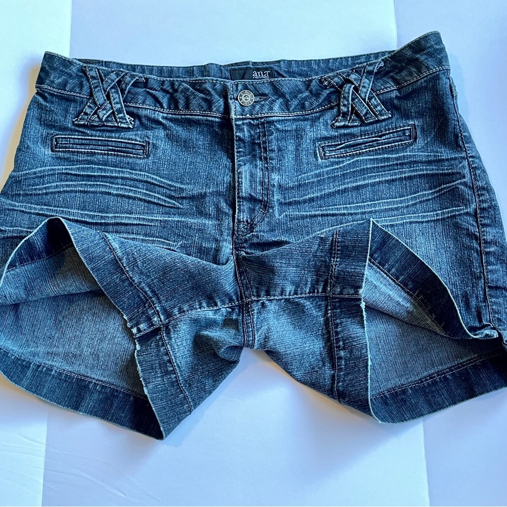 a.n.a Shorts, Size 12, Denim, Blue Jean, Womens, XX Belt loops, Distressed Line - Picture 7 of 13